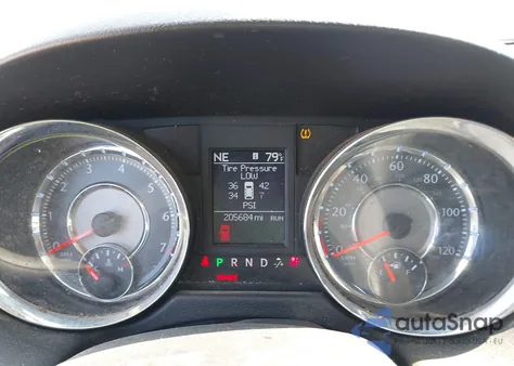 2011 Chrysler Town & Country Touring from USA, damaged, VIN 2A4RR5DG5BR734976